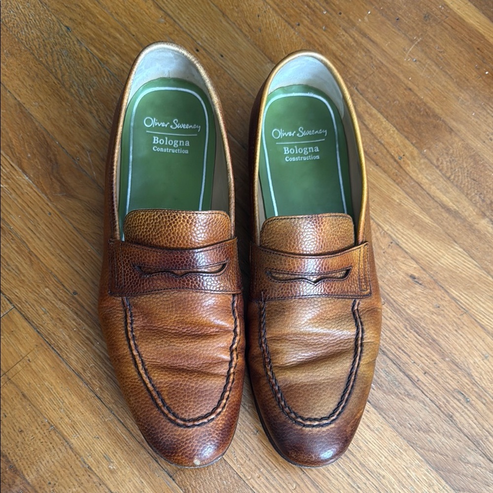 Brown Leather Slip-On Loafers with Moccasin Stitching